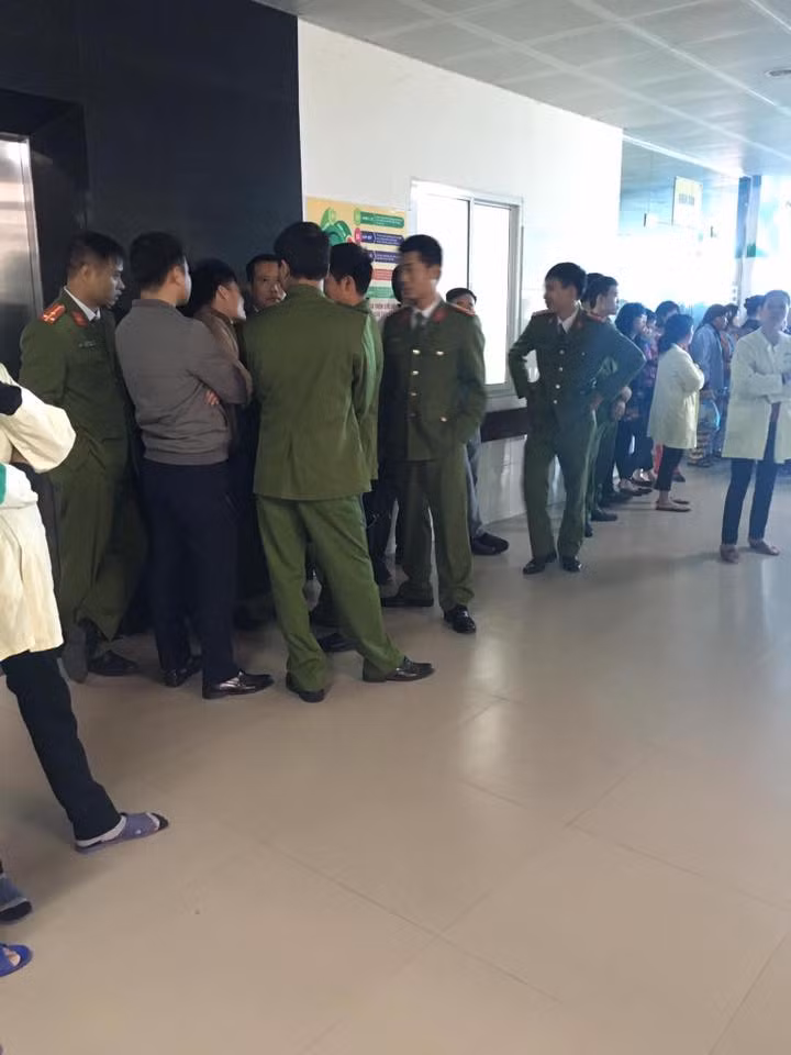 4 be so sinh tu vong o BV San nhi Bac Ninh: “Toi chua mot lan duoc gap con”-Hinh-2