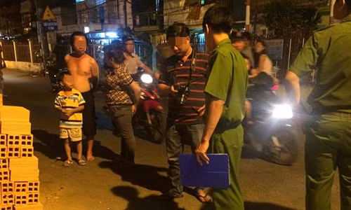 Cong an Ha Noi dieu tra nghi an no sung ban nhau trong dem