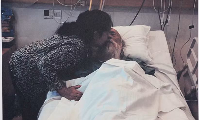 Những khoảnh khắc cuối cuộc đời của thầy Văn Như Cương bên người vợ cũng được trưng bày tại buổi triển lãm.