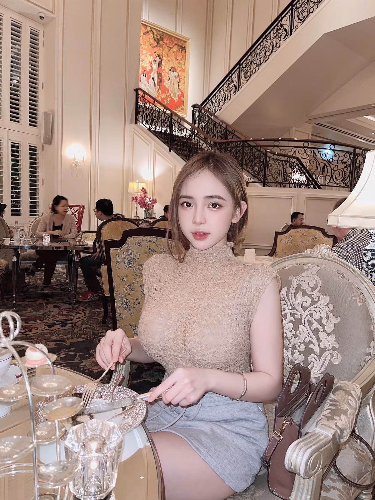 Hình ảnh Huyền Châu của hiện tại khiến nhiều người không nhận ra cô là nàng "hot girl tiểu học" năm nào.