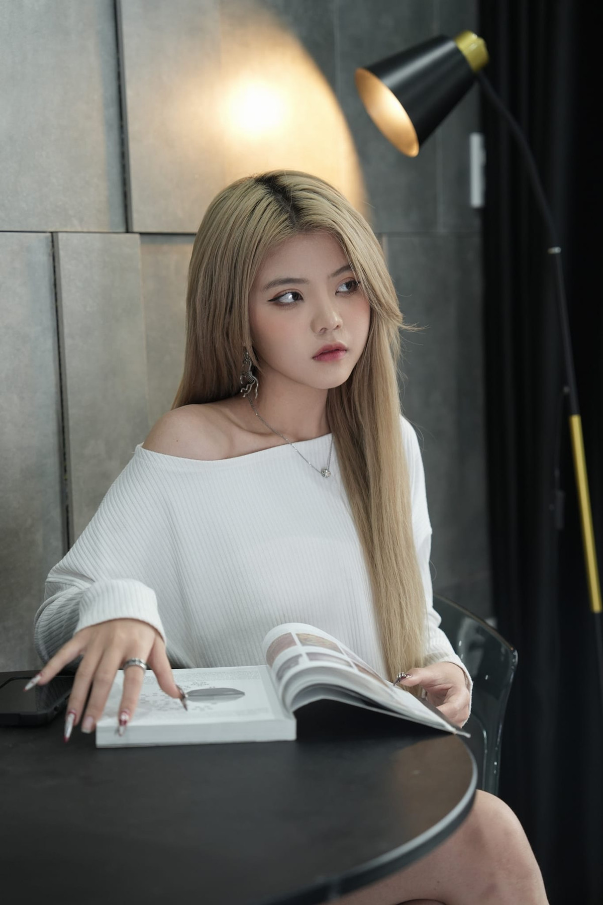 Nội dung chủ yếu của kênh TikTok Reency Ngô là các video tình huống, tuy ngắn nhưng nội dung gần gũi với cuộc sống. Ảnh: FBNV