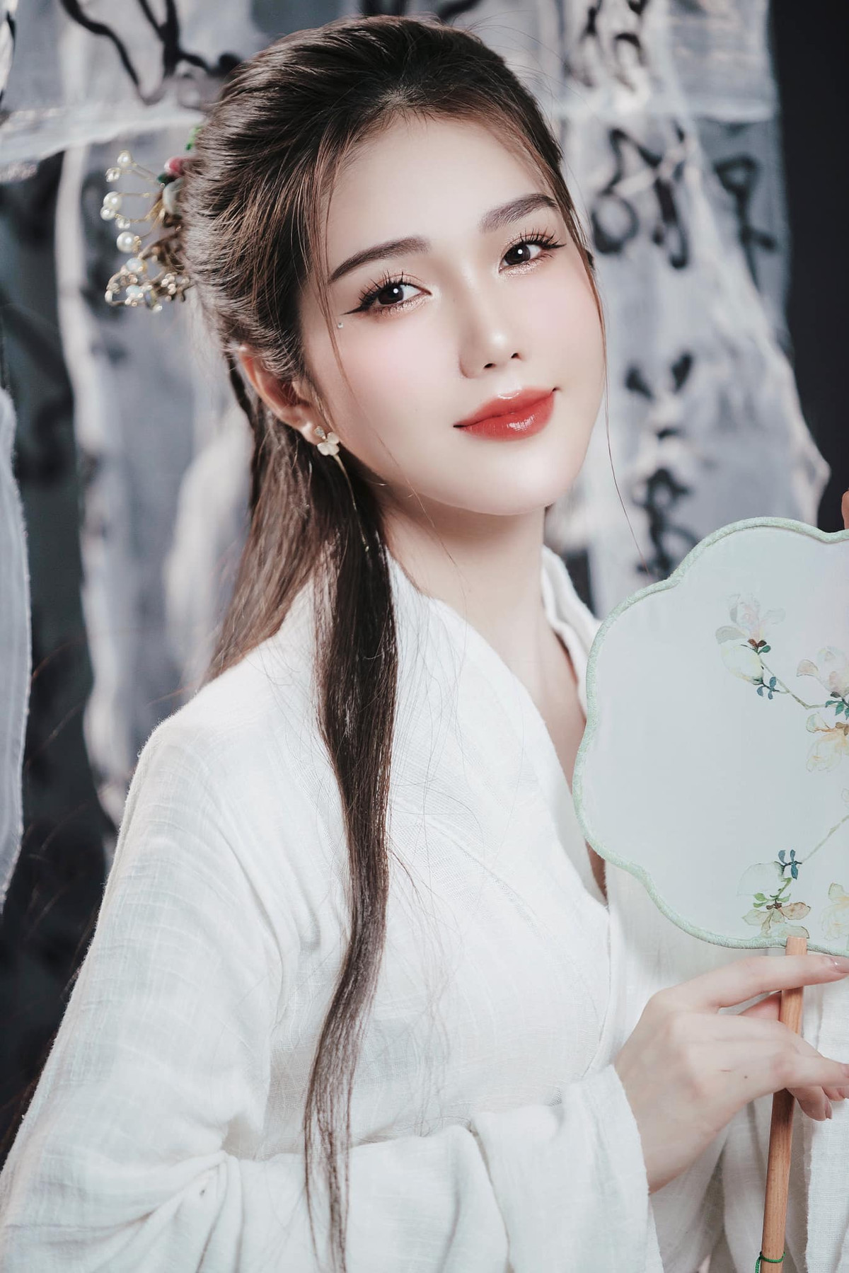 Khi chuyển sang phong cách thời trang "gái ngoan", cô được gia đình ủng hộ.