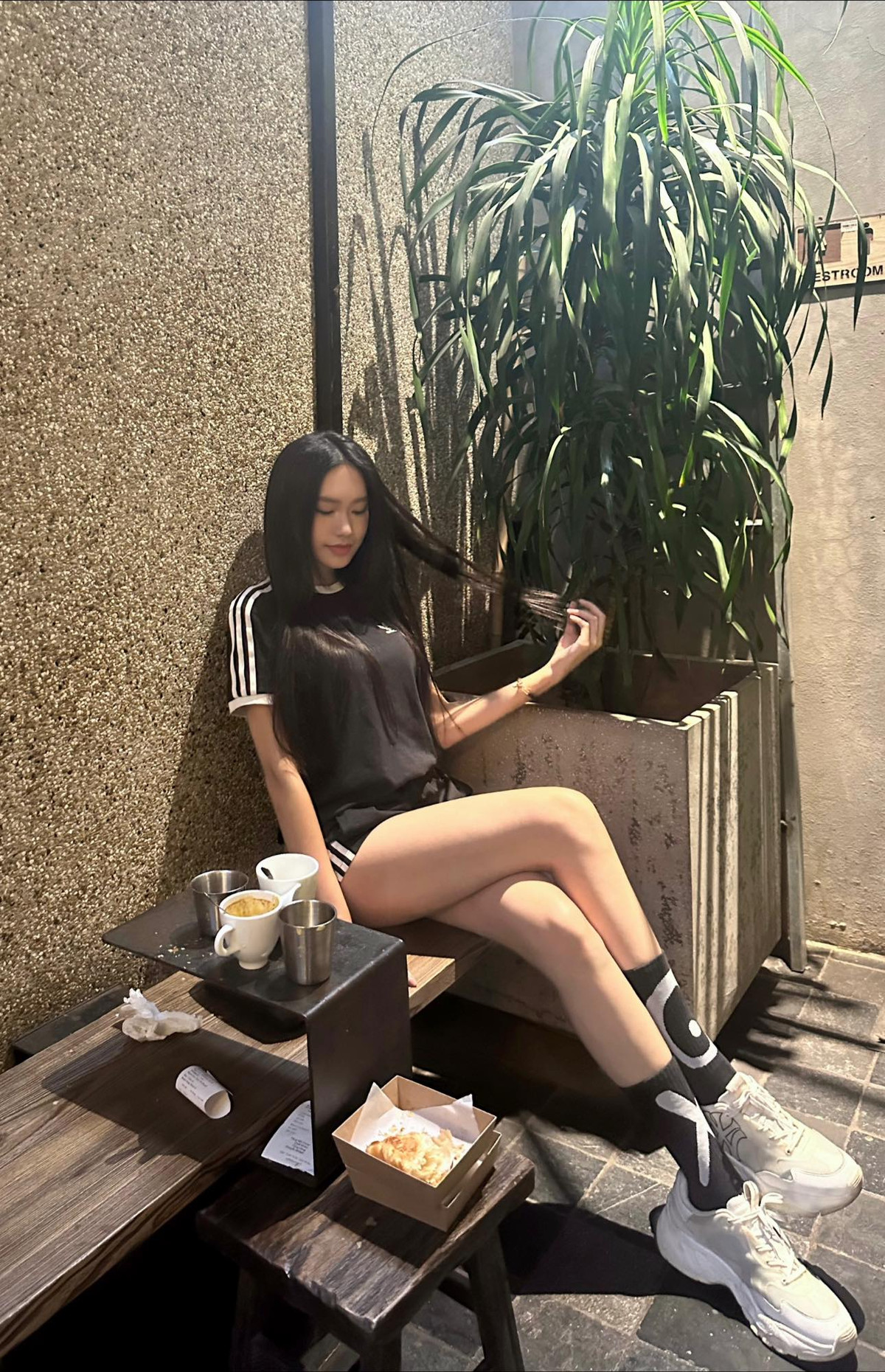 Cầu thủ Đoàn Văn Hậu và bạn gái Doãn Hải My được coi là cặp đôi trai tài gái sắc.