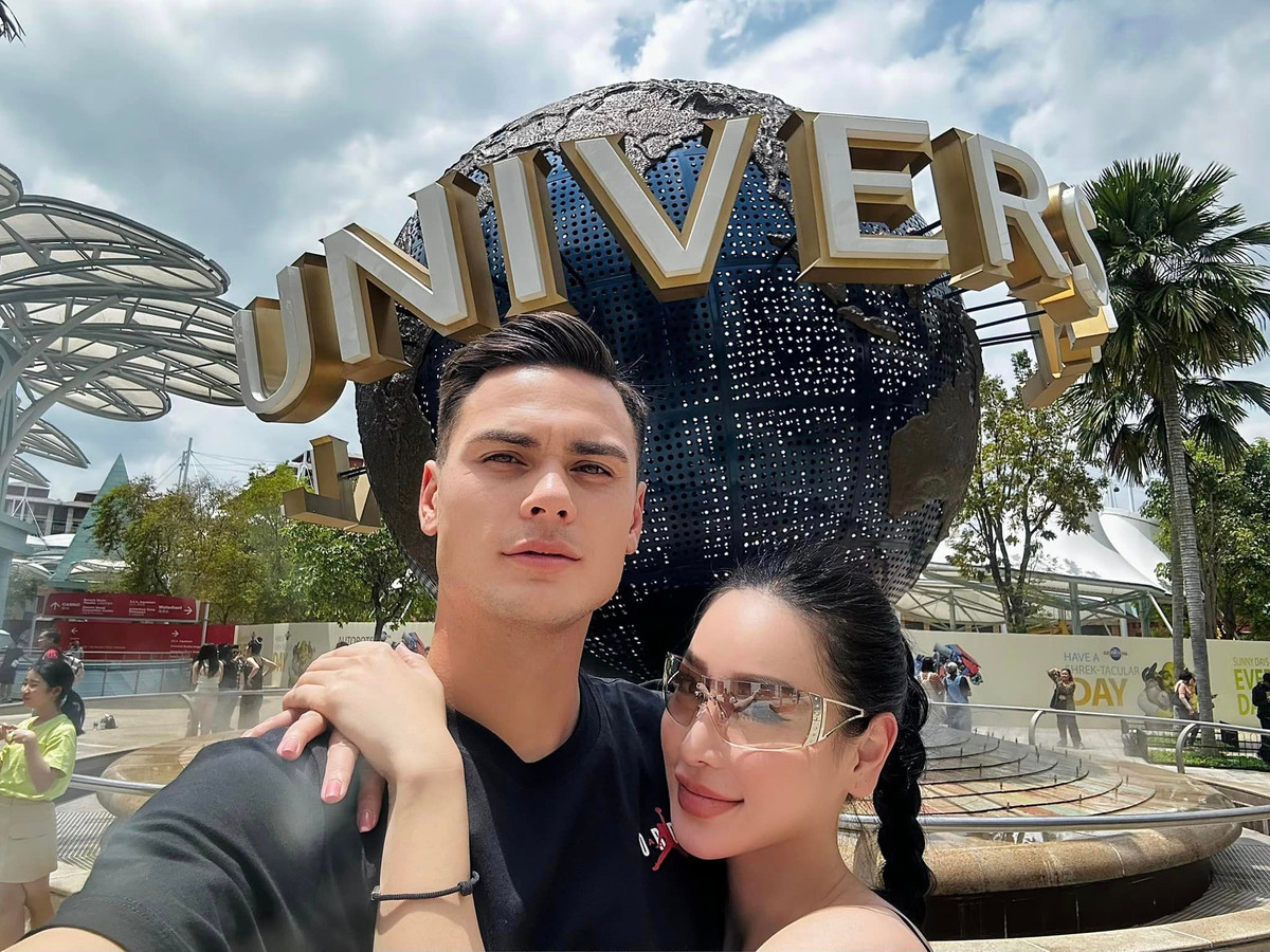 Có thể thấy, dù đã 33 tuổi nhưng cô nàng vẫn giữ được vóc dáng và nhan sắc khuynh đảo như ngày nào.