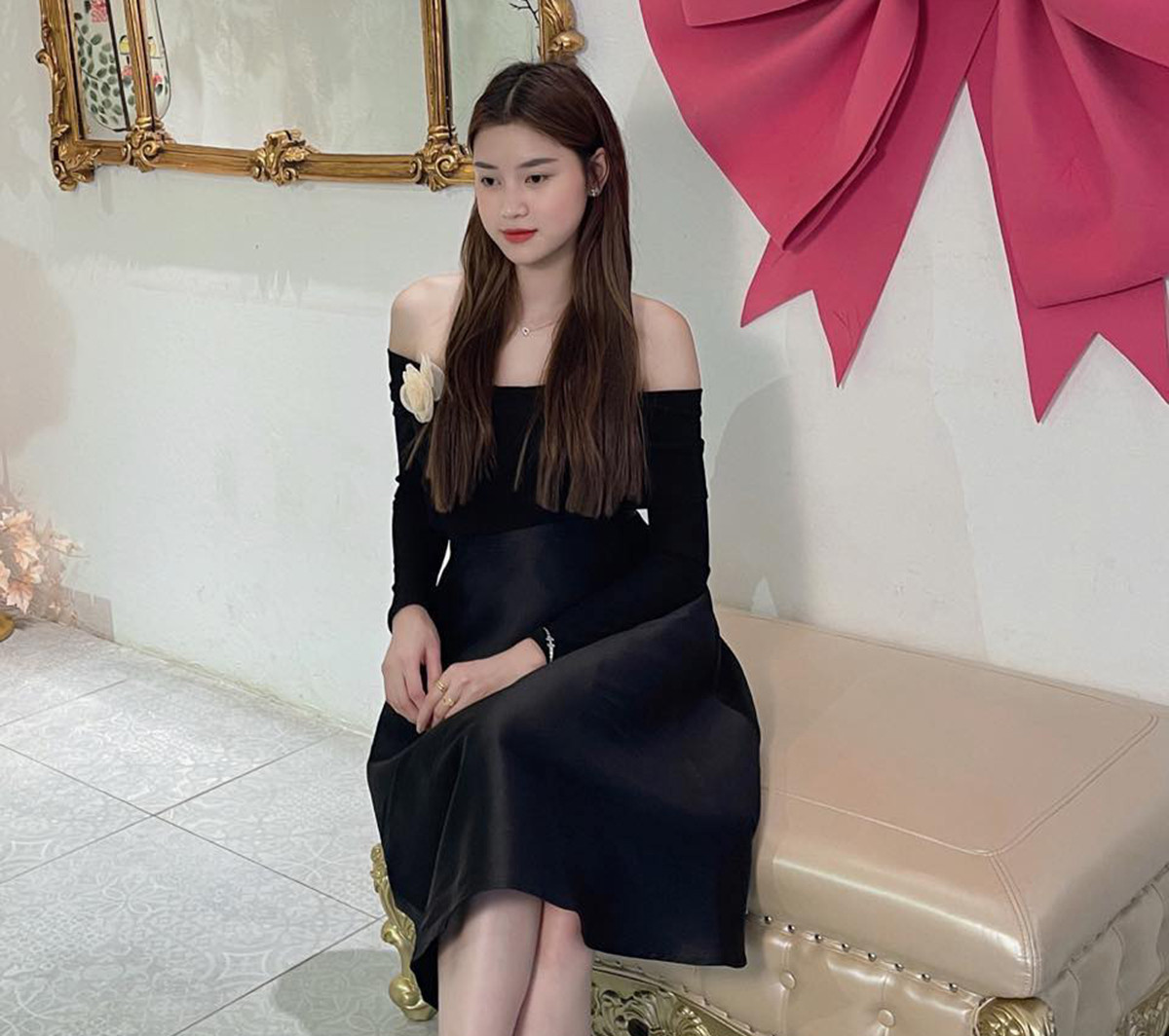 Trước khi đến với SEA Games 32, nữ VĐV đã từng tham gia tranh tài ở các giải đấu kiếm trong và ngoài nước.