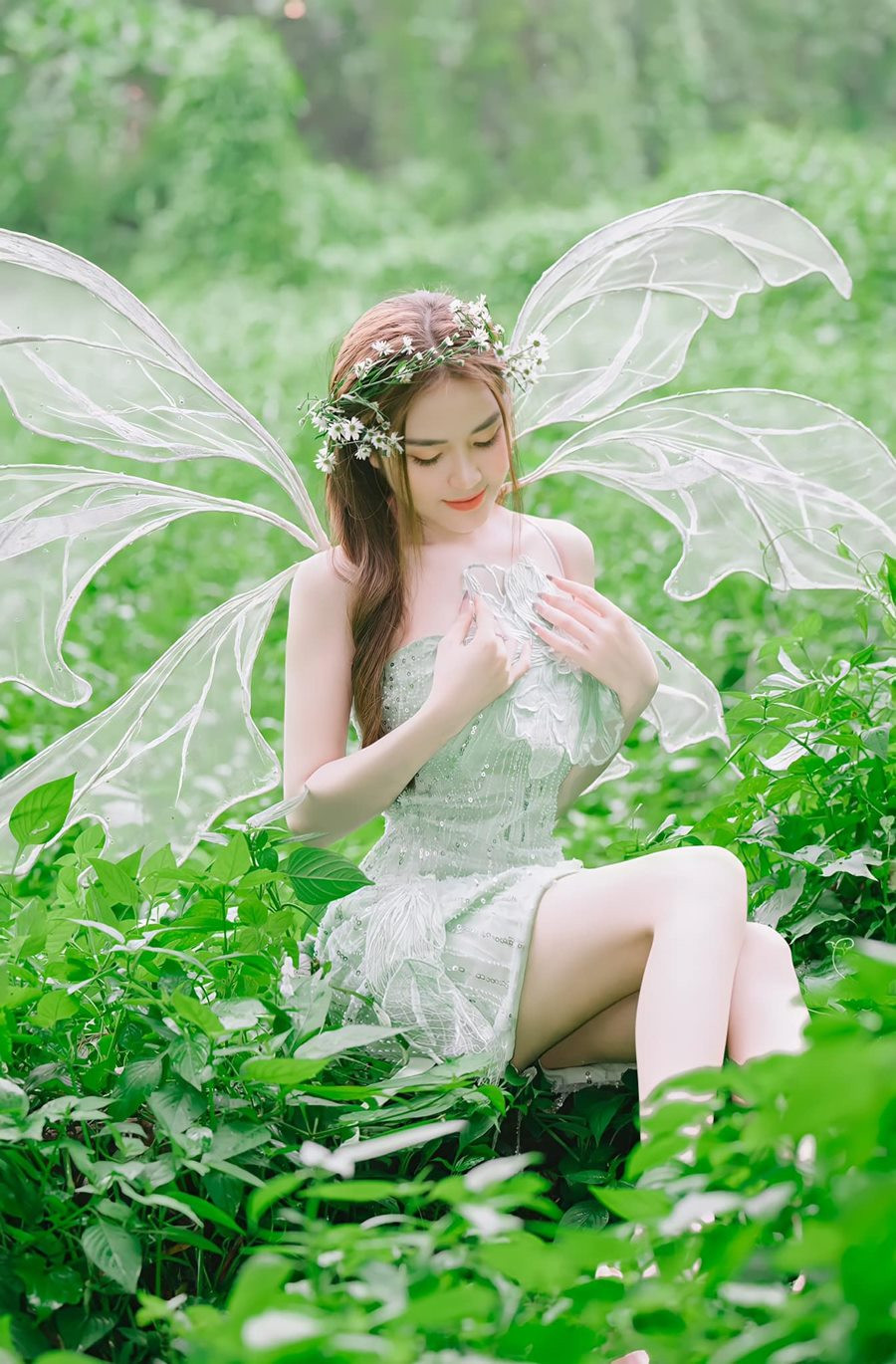 Rời nhóm hài đình đám, Ny Saki cũng có những thay đổi về mặt hình ảnh.