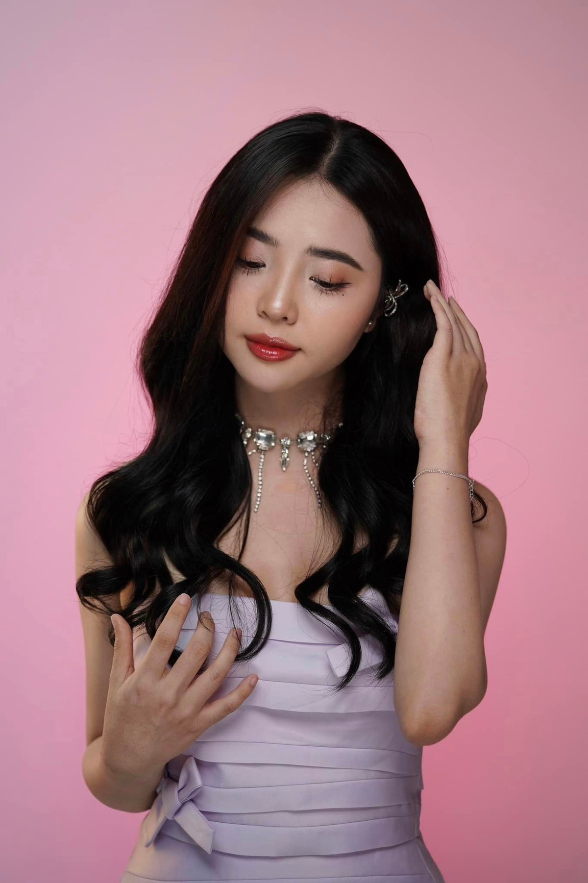 Được biết, hot girl TikTok này là người gốc Tây Ninh, hiện nay đang sinh sống và học tập tại thành phố Hồ Chí Minh.