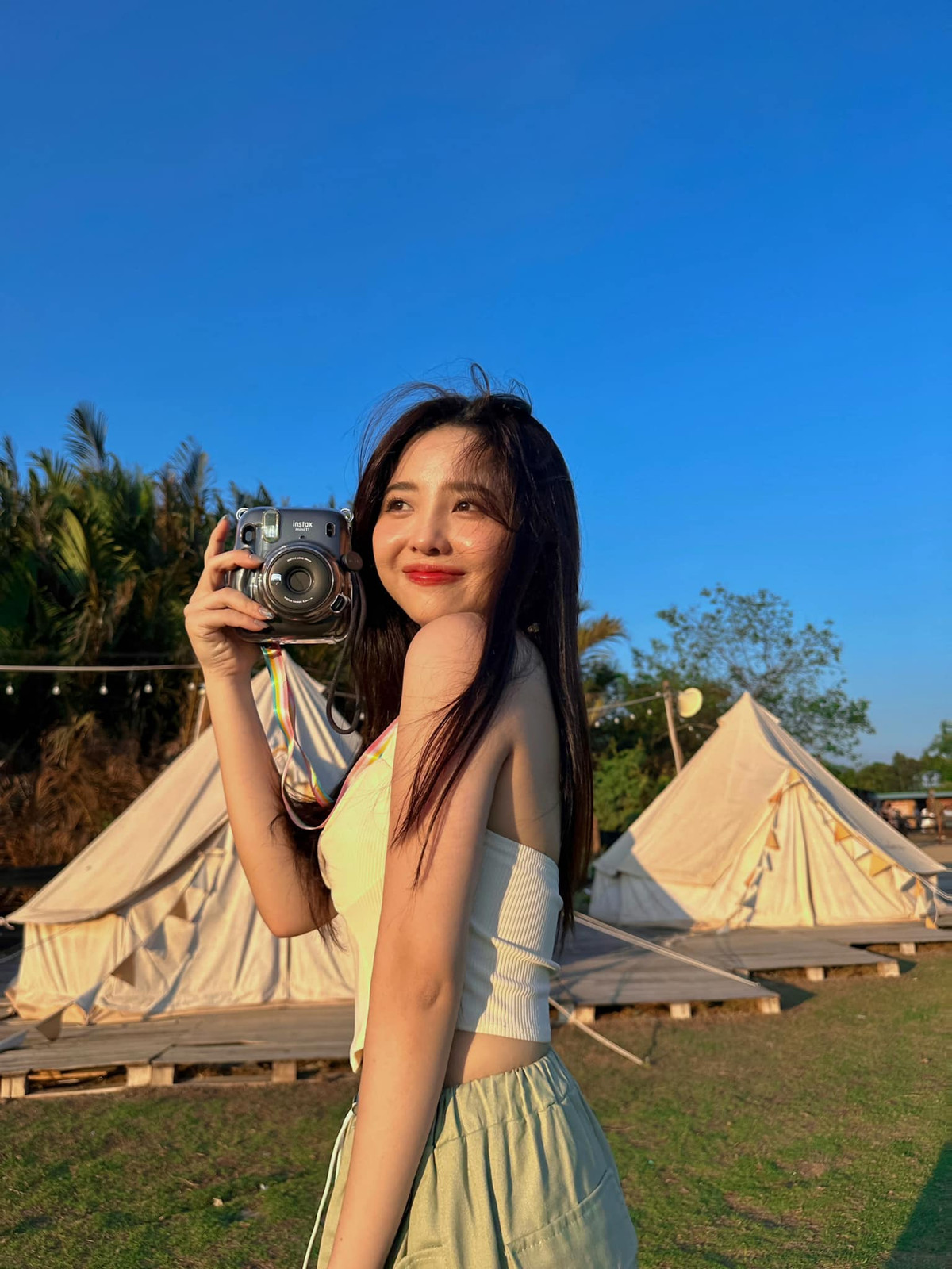 Dù chỉ sở hữu chiều cao khiêm tốn 1m55, song Diễm Mi hy vọng rằng khả năng diễn xuất, thần thái cũng như ngoại hình trẻ trung, năng động của mình sẽ tạo nên dấu ấn riêng của bản thân.