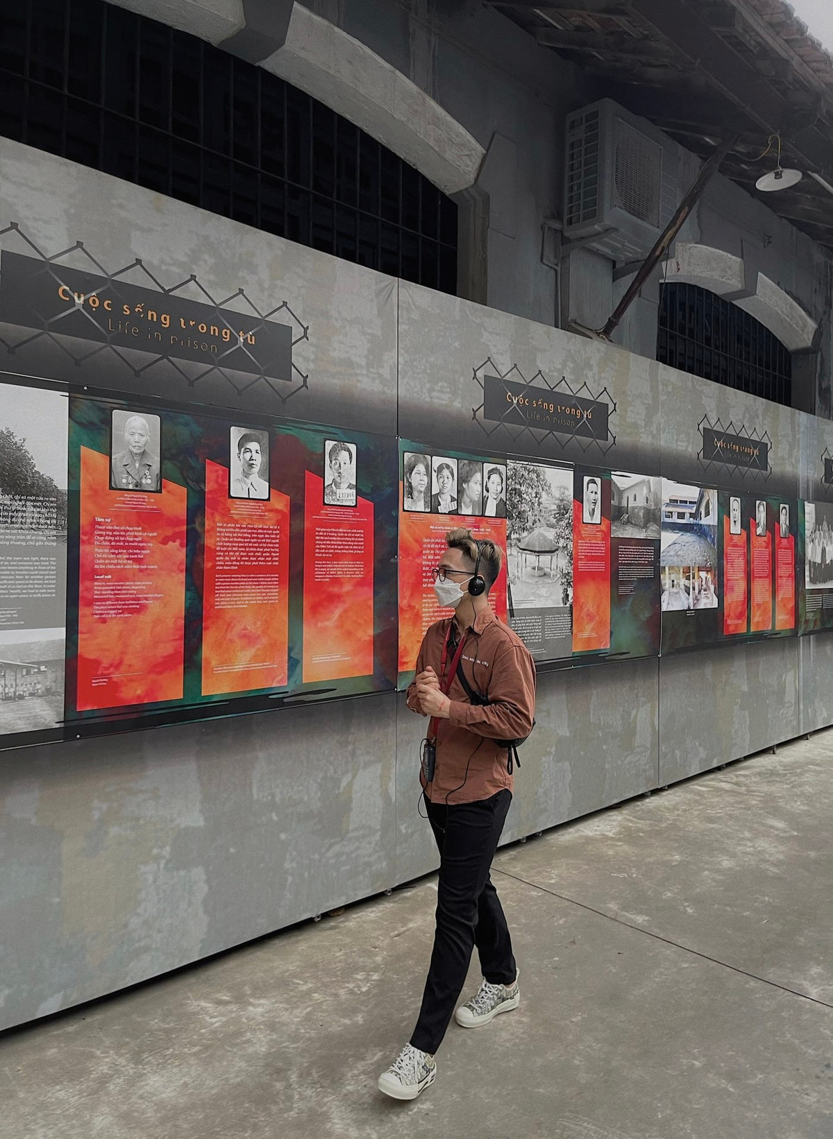 Nằm độc nhất trên con phố Hoả Lò thuộc phường Trần Hưng Đạo, quận Hoàn Kiếm, di tích Nhà tù Hỏa Lò được biết đến là “địa ngục trần gian” ngay giữa lòng Hà Nội. Ảnh: Nguyễn Đức Huy