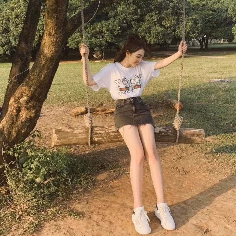 Từ khi nổi tiếng mọi nhất cử nhất động của vợ chồng "cô dâu 200 cây vàng" Nam Định đều được cư dân mạng cập nhật.