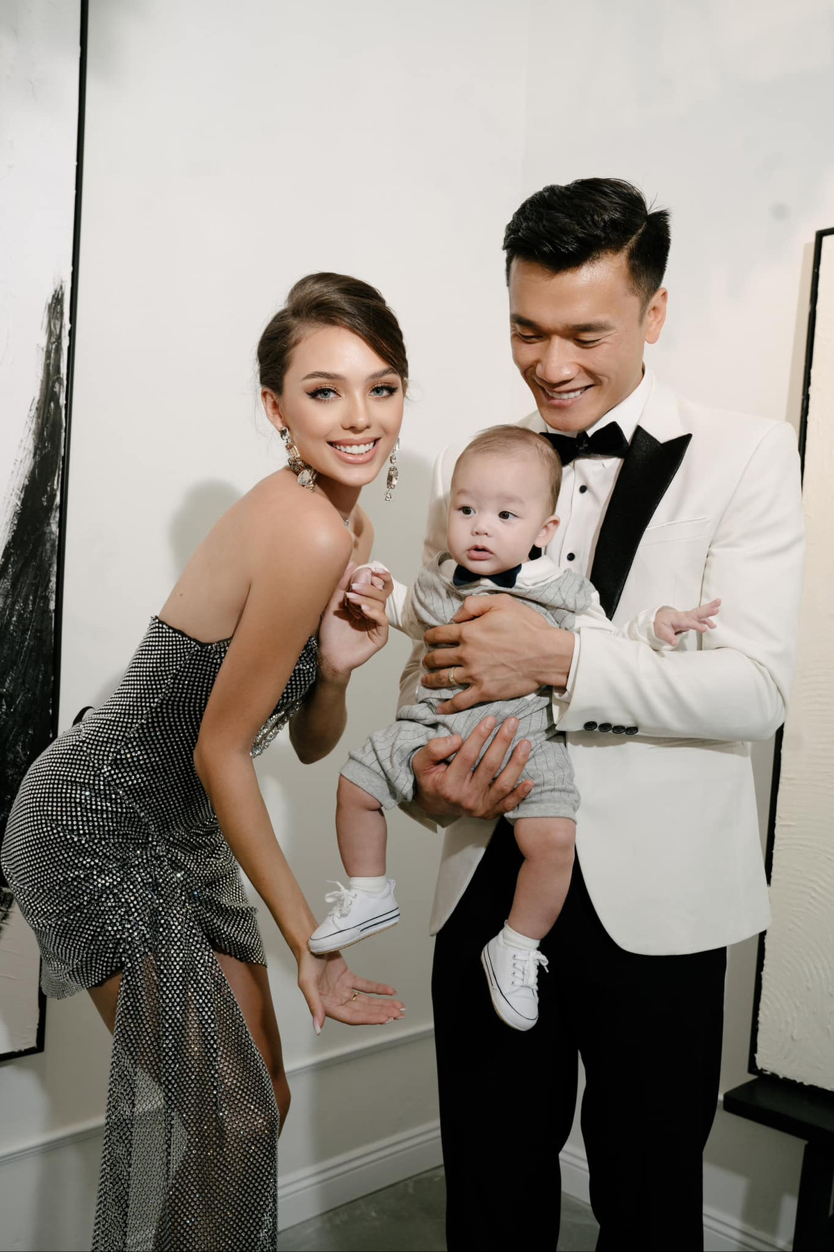 Chỉ một thời gian ngắn sau khi sinh em bé, cô nàng đã nhanh chóng quay về vóc dáng hồi còn con gái nhờ tích cực tập gym, bơi, chơi bóng chuyền, ăn uống điều độ trước và trong quá trình mang thai.