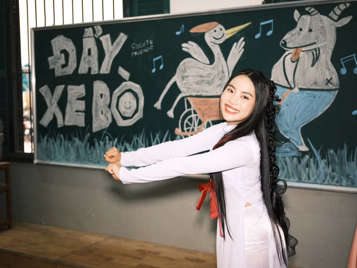 Tuy nhiên, đây chỉ là sự trùng hợp vui trong thời điểm kỳ thi THPT quốc gia đang nhận nhiều sự quan tâm. Phương Mỹ Chi cũng chưa lên tiếng thêm về màn "tiên tri" này.