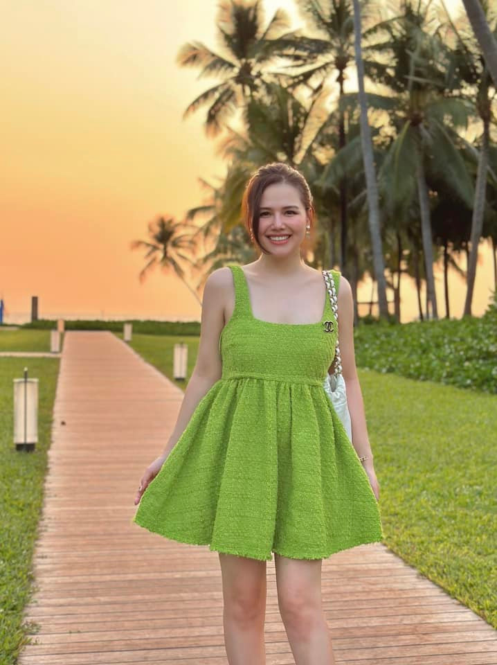 Người đẹp vẫn gây ấn tượng vì nụ cười rạng rỡ.