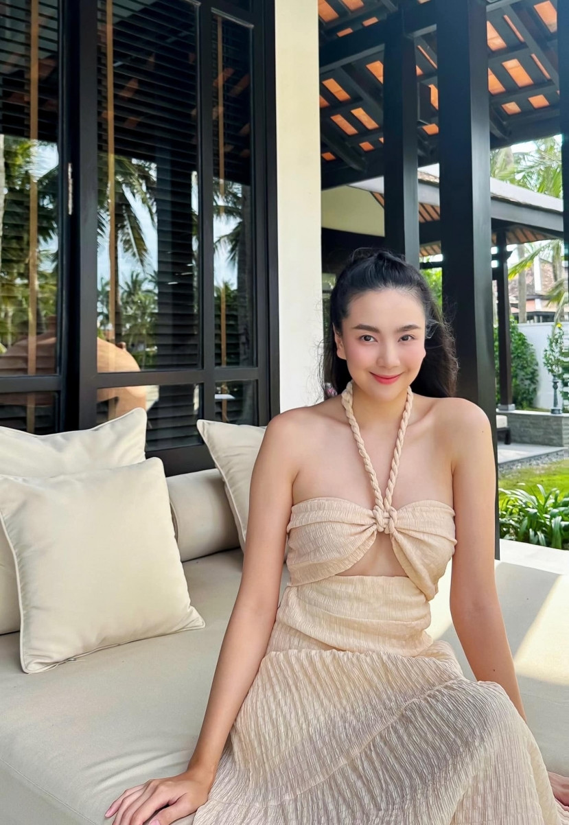 Nhanh chóng, bức hình của cô thu hút sự chú ý của cộng đồng mạng. Nhiều người bày tỏ sự ngưỡng mộ với body cô sở hữu.