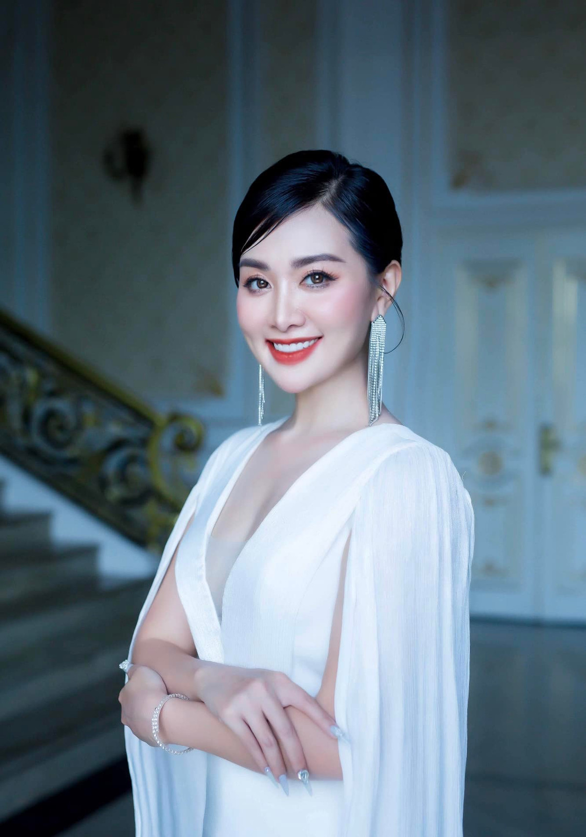 Dù đang trong độ tuổi U40 và trải qua sinh nở nhưng cô vẫn giữ được sắc vóc thon gọn.