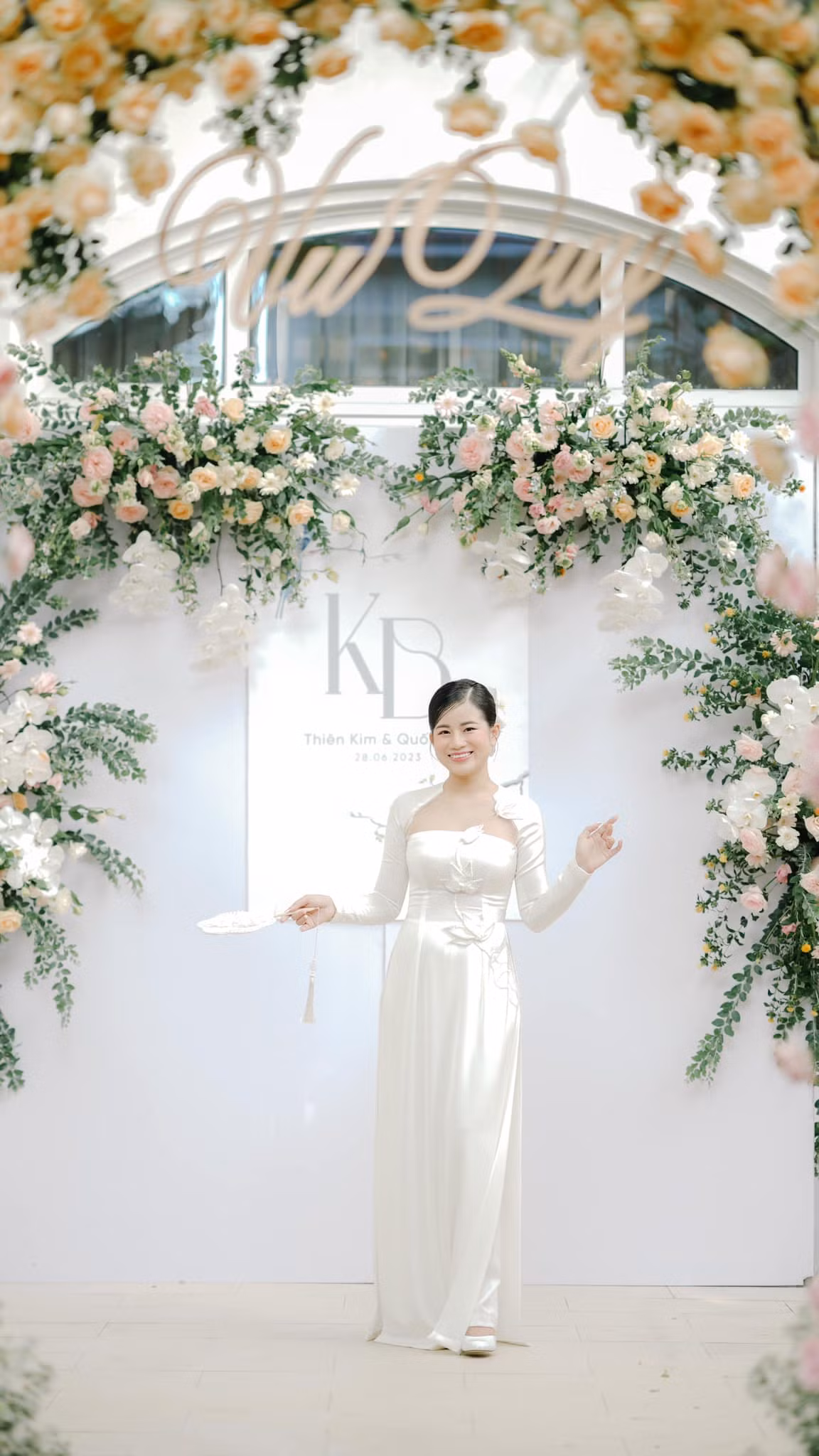 Sự kiện này thu rất nhiều bàn tán từ cộng đồng mạng bởi độ hoành tráng và chịu chi của nữ đại gia quận 7 dành cho bảo mẫu của mình.