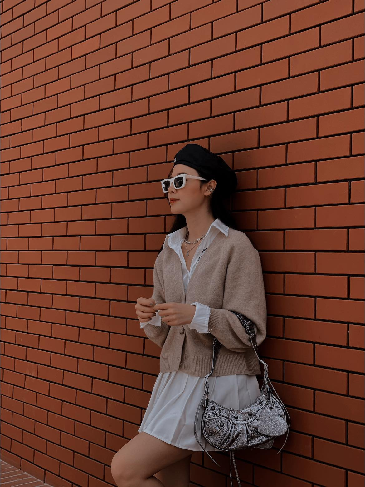 Năm 2016, Midu thành lập thương hiệu thời trang riêng, hiện mở nhiều cửa hàng trên địa bàn TP. Hồ Chí Minh. Làm nhiều công việc một lúc nên Midu xứng danh là nữ đại gia quyến rũ trong mắt khán giả. Ảnh: FBNV