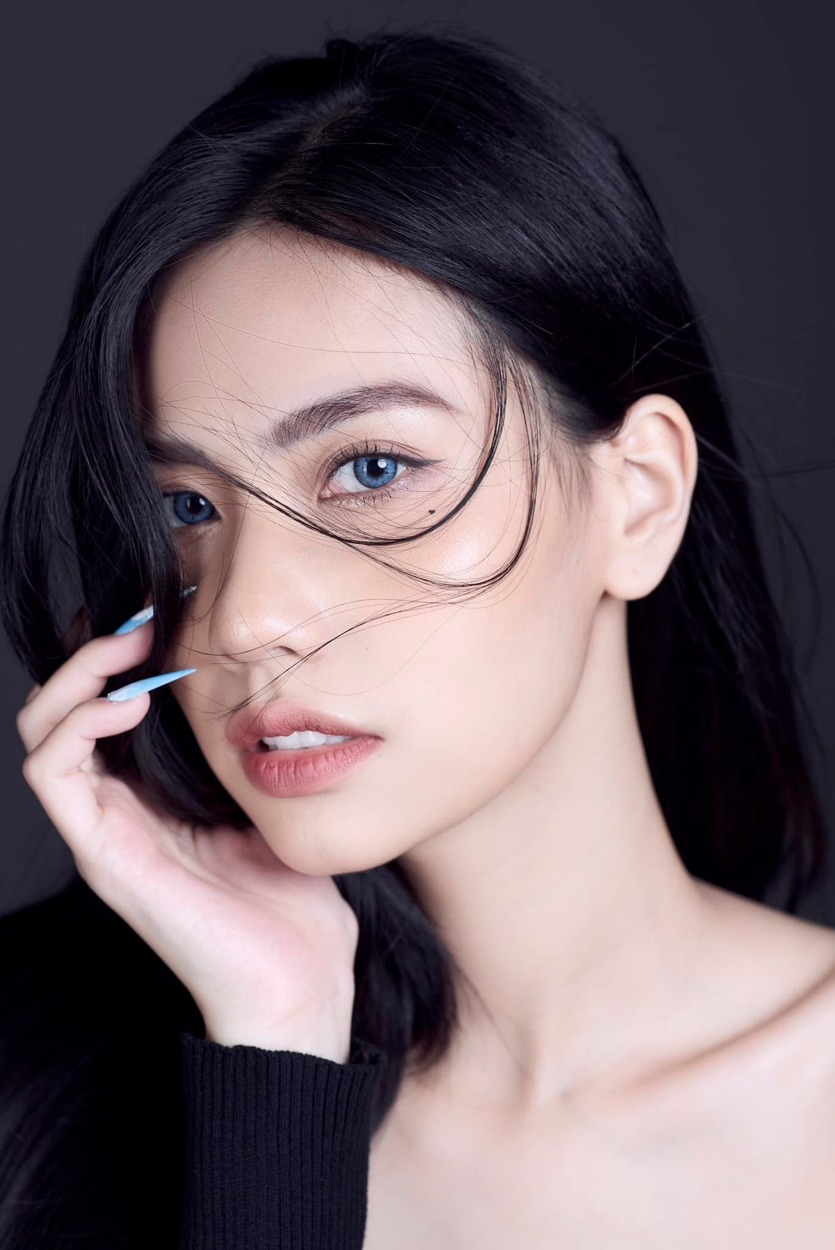 Hiện tại, Châm Sứa đang là người mẫu, diễn viên, streamer khá nổi tiếng tại Hà Nội.