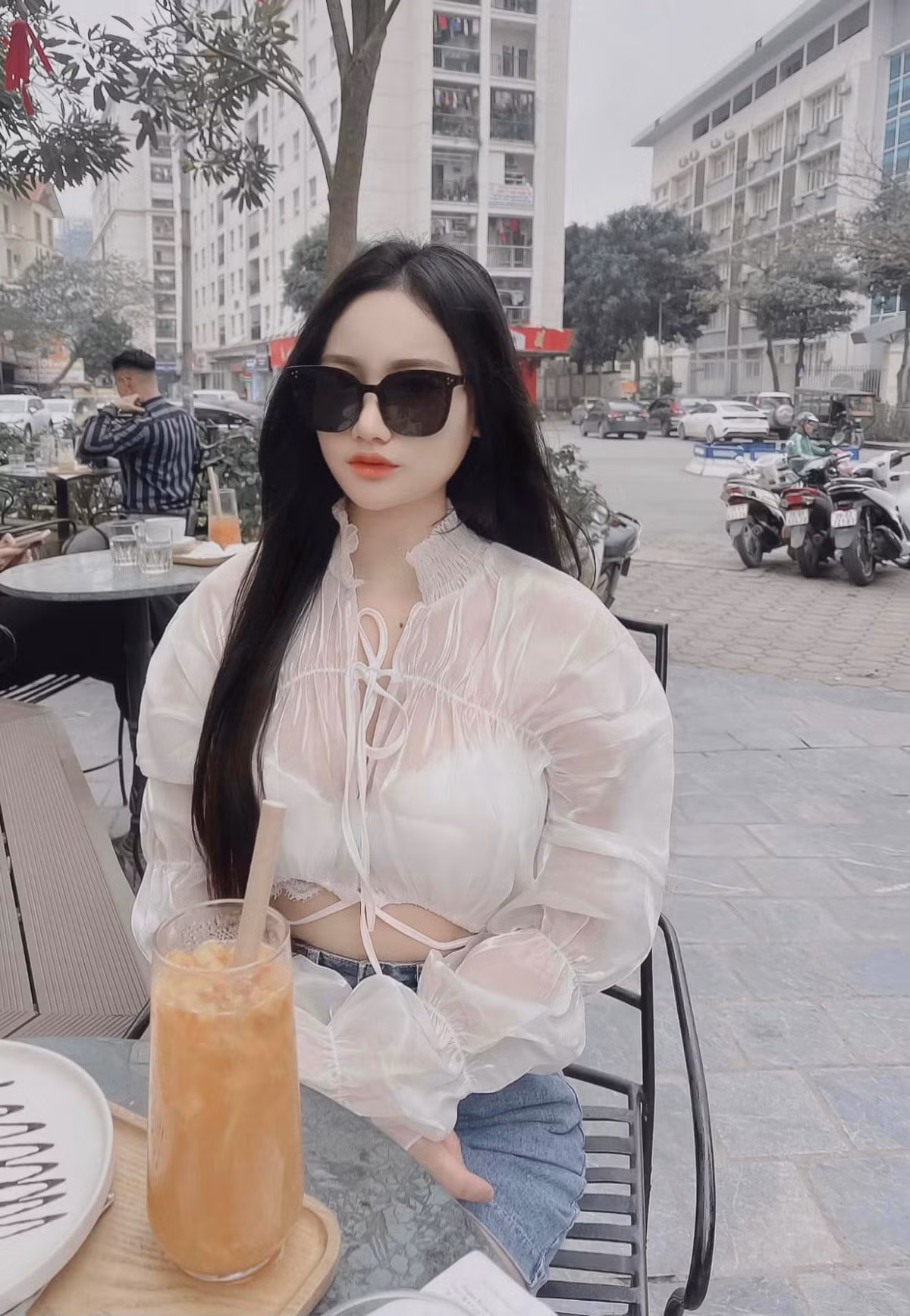 Một vài người sau khi xem ảnh quá khứ của Dạ Thảo còn nhận xét, cô đã "thay da đổi thịt".