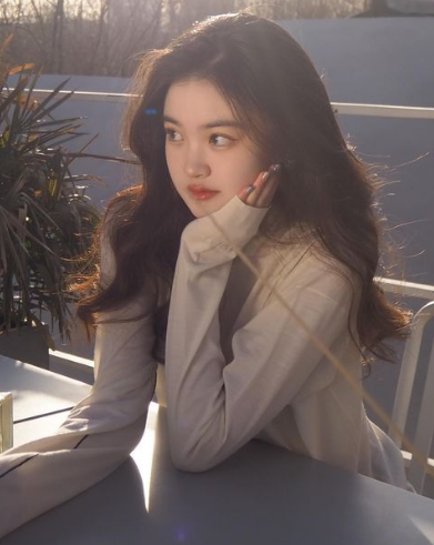 Có nhan sắc nổi bật cùng lượng lớn người yêu thích trên mạng xã hội, nhiều người dự đoán Tianyi sẽ là gương mặt nổi tiếng làng giải trí trong tương lai.