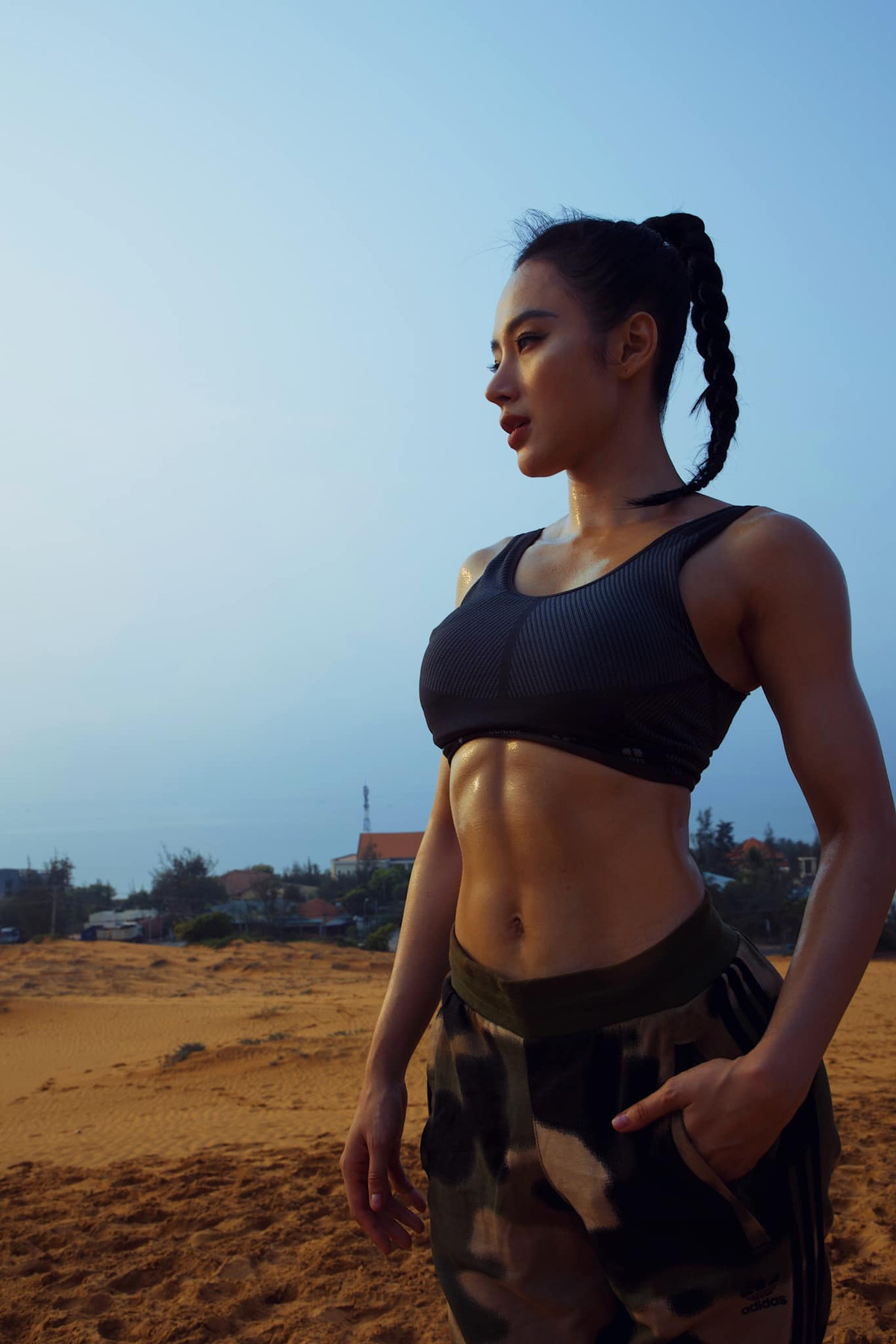 "Bà mẹ nhí" tiết lộ bí quyết để có được body như hiện tại: "Chay trường, khí công, gym và ngồi thiền đúng phương pháp mỗi ngày để có sức khoẻ tốt nhé mọi người".