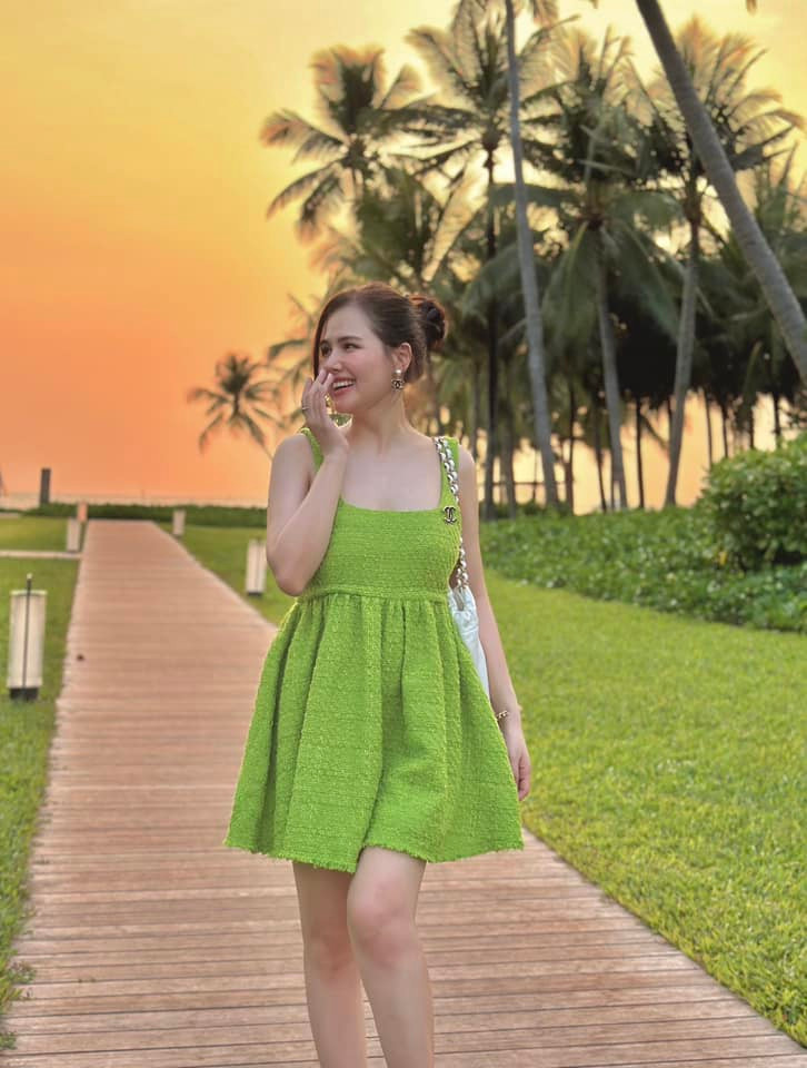 Sống trong gia đình giàu có, “phu nhân tập đoàn nghìn tỷ” thường có dịp đi du lịch muôn nơi, thăm thú những vùng đất mới.