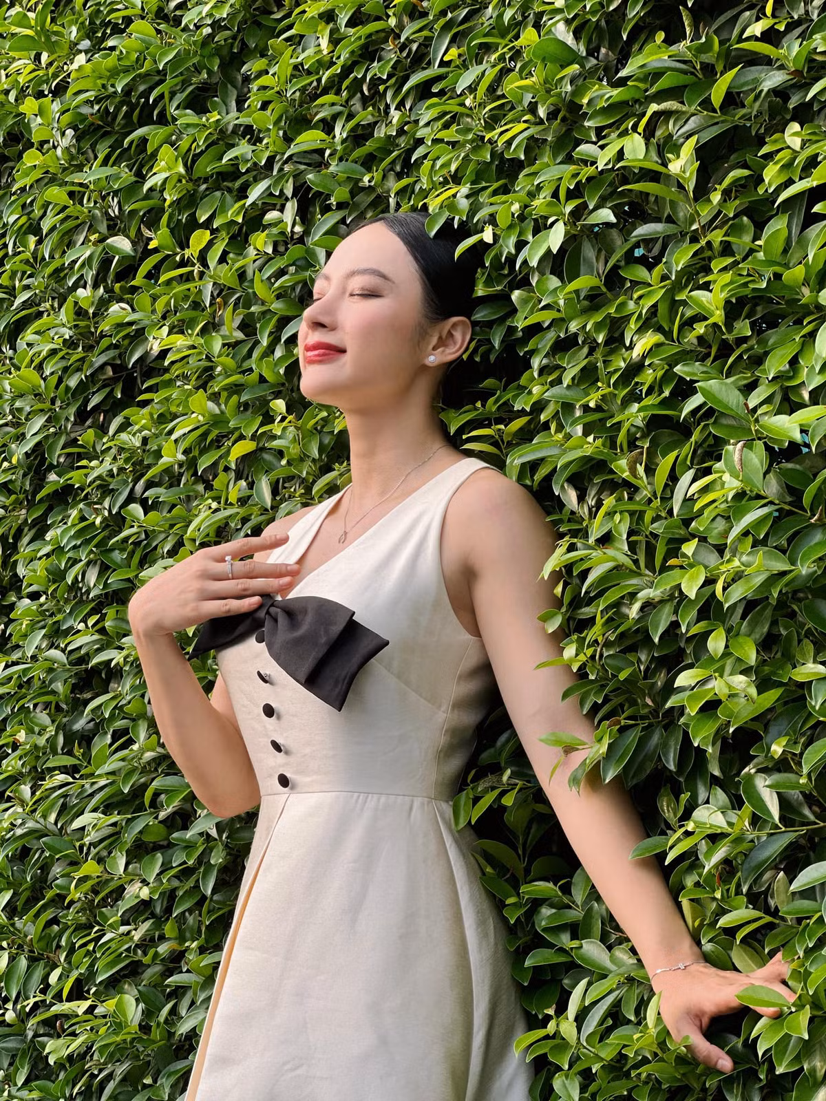 Tuy nhận về không ít những bình luận trái chiều nhưng cô nàng vẫn vui vẻ, tích cực, chăm chỉ tập luyện.