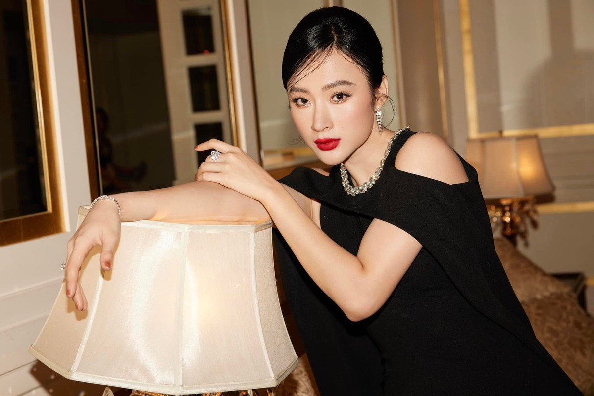 Những năm gần đây, Angela Phương Trinh không tham gia các dự án nghệ thuật mà chủ yếu hoạt động với vai trò mẫu ảnh, mở nhà hàng món chay, tham gia các khóa tu ở chùa, làm từ thiện…