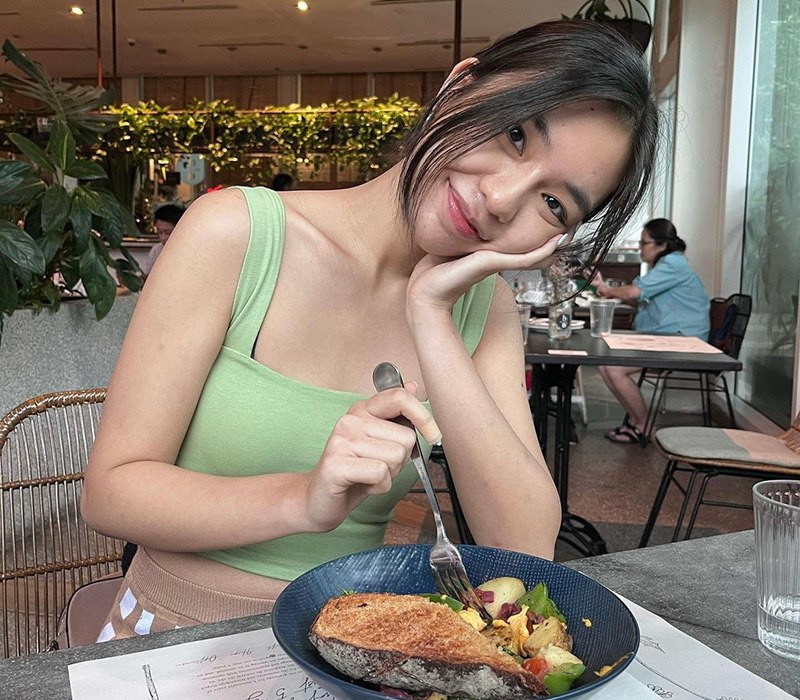 Shi Qi dù không cao nhưng cô nàng lại có tỷ lệ khá ấn tượng.