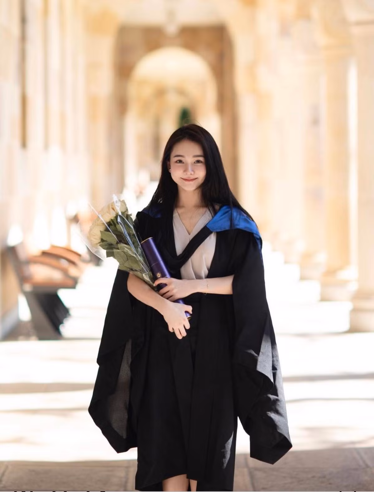 Không chỉ có gương mặt xinh đẹp, Lee còn sở hữu thân hình thon thả với chiều cao 1,64 m.