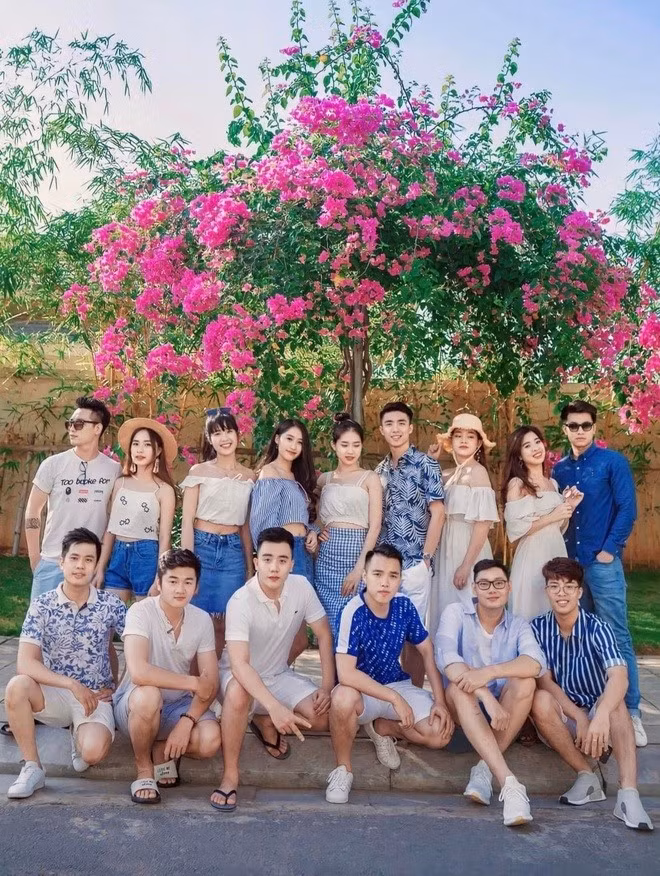 Thậm chí chuyến này chưa đi xong, các thành viên còn đặt cọc luôn 5 triệu đồng cho chuyến kế tiếp để lên dây cót.