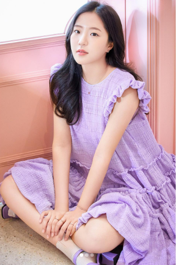 Những hình ảnh cô đi du lịch trên Instagram, mạng xã hội chủ yếu của Shin Yu-bin rất ít hoạt động.