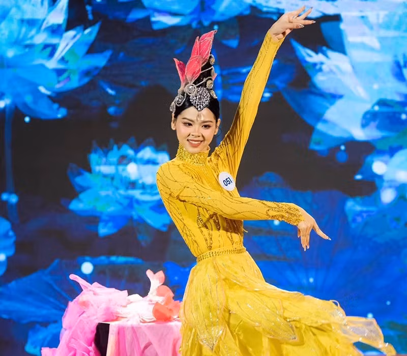 Thời gian qua thông tin " hot girl bóng chuyền" xứ Nghệ Nguyễn Ngân Hà đăng kí tham gia dự thi Miss World Vietnam 2023 - Hoa hậu Thế giới Việt Nam 2023 đã nhanh chóng thu hút sự chú ý của người hâm mộ.