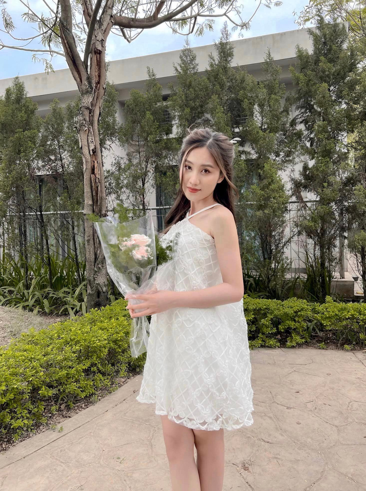 Vốn là MC nhà đài nên Tú Uyên rất chú trọng về ngoại hình và phong cách.