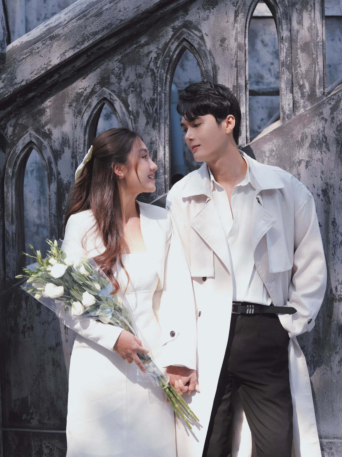 Cách đây vài năm, Tú Uyên và bạn trai Nguyên Lâm cũng là "MC nhà Đài" lập kênh TikTok với loạt clip kể về hành trình yêu cực "lầy lội".