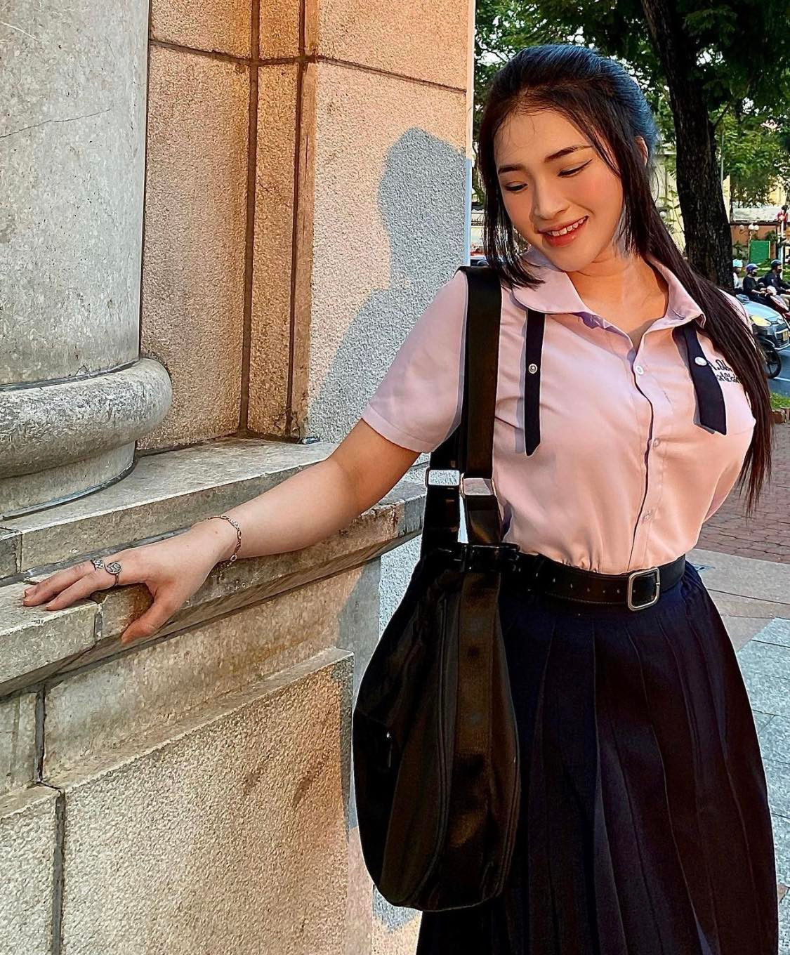 Loạt khoảnh khắc của gái xinh 10x nhanh chóng thu hút lượng tương tác lớn.