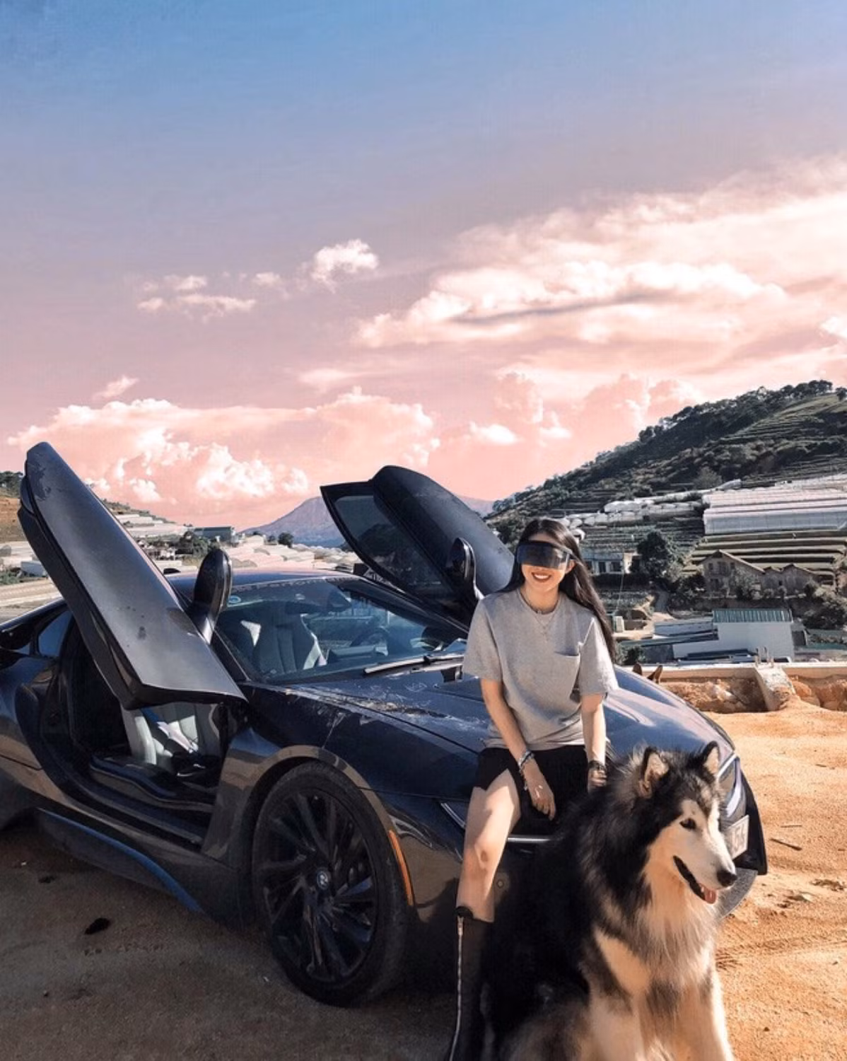 Hot girl gợi cảm Mai Sương theo đuổi phong cách thời trang táo bạo, số đo ba vòng lần lượt 85-60-92cm cuốn hút.