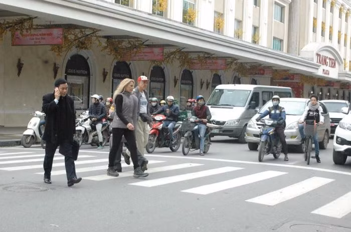 Ha Noi: 2 tuan xu ly 423 truong hop di bo vi pham GT-Hinh-3