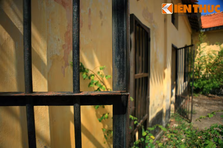 Từ khi xây dựng xong cho đến khi Nhật đảo chính Pháp, nơi đây là nơi giam cầm tù chính trị và thường phạm với thời gian từ vài tháng đến 5 năm.