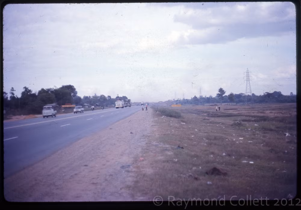 Khung cảnh ngoại ô Sài Gòn.