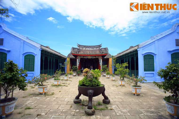 Kể từ sau khi ra đời, hội quán Ngũ Bang đã trở thành một điểm sinh hoạt văn hóa chung của các thương gia người Hoa không phân biệt quê quán. Đây chính là nét độc đáo so với những hội quán người Hoa khác ở Việt Nam.