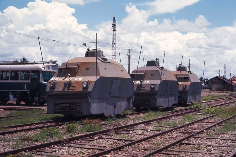 Anh la ve tau hoa boc thep o mien Nam truoc 1975