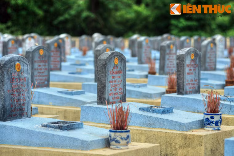 Không chỉ là nơi an nghỉ của các anh hùng liệt sĩ, nghĩa trang còn là nơi suy tôn, là biểu tượng sáng ngời của chủ nghĩa anh hùng cách mạng, của tinh thần, ý chí đấu tranh giành độc lập và khát vọng hòa bình của nhân dân ta.