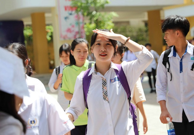 Diem chuan vao lop 10: “Diem” cac truong, pho diem cao thap hon 2019?