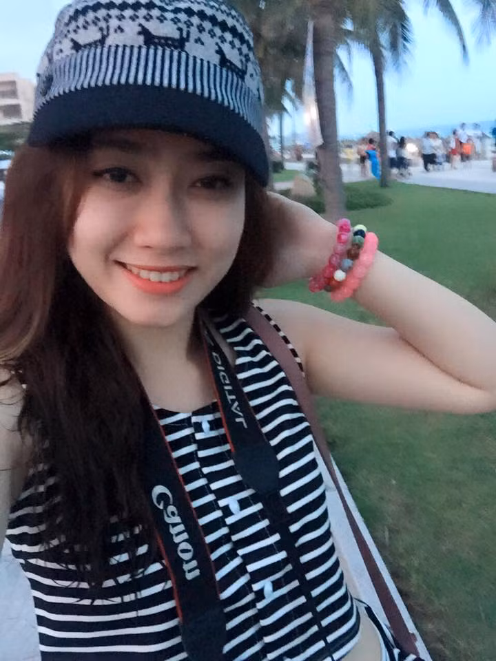 Ngắm nét xinh đẹp, đáng yêu của cô gái Lào xinh đẹp đang gây sốt mạng Việt.