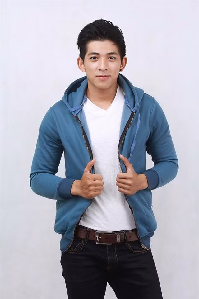 Được gọi là "hot boy bánh tráng đẹp trai", Hoàng Đạt tỏ ra khá ngại ngùng và cho rằng cái danh "hot boy" hoàn toàn không phù hợp với mình. Hiện đang là sinh viên, Đạt muốn đầu tư nhiều thời gian cho việc học, câu chuyện mới đây với Đạt chỉ là một sự tình cờ thú vị.