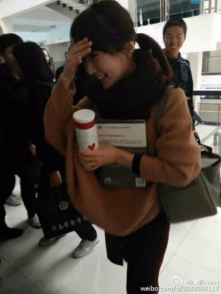 Do là một người giàu tâm huyết, hết mình với nghề giáo mà nữ giảng viên từ chối tiết lộ thông tin đời tư của mình để tránh những áp lực, những sự cố không cần thiết có thể ảnh hưởng đến công việc giảng dạy hiện tại của cô. Nữ giảng viên trẻ tuổi cho biết hiện tại cô chỉ mong muốn được tiếp tục nỗ lực giảng dạy thật tốt để làm tròn thiên chức của một nhà giáo.