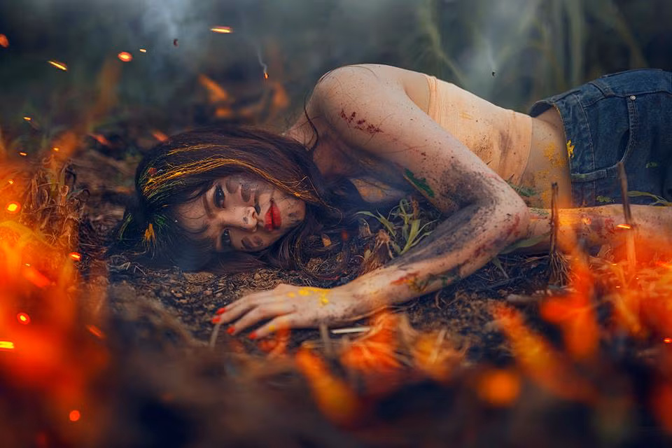 Từng đó sở thích, thói quen quái dị mà Ngọc Bích chia sẻ trên đã đủ cho thấy cô bạn có cá tính đặc biệt như thế nào. Tuy nhiên bản chất của Ngọc Bích lại là một cô nàng giàu ham muốn khám phá mọi thứ, khám phá chính bản thân mình, thích những trải nghiệm mới lạ… điều này không hiếm có ở những người trẻ hiện đại.