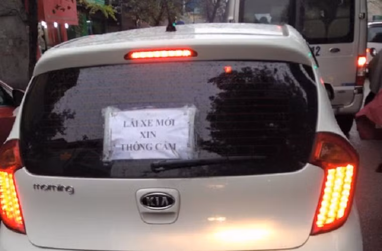 Mẹo để tránh bị xước sơn xe khi tham gia giao thông ở Hà Nội