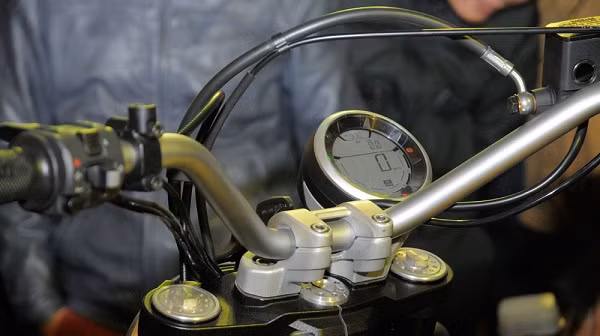 Chi tiet Ducati Scrambler 2015 cuc hot vua cap ben Viet Nam-Hinh-2